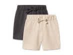 Zwei Shorts für Babys, eine in Dunkelgrau und eine in Beige, mit Kordelzug.