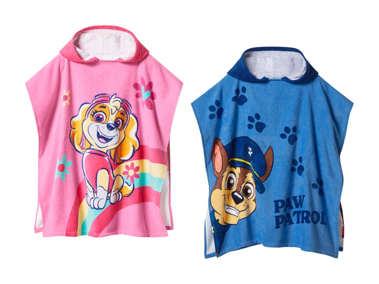 To badehåndklæder med hætte til børn, et lyserødt med en hund og et blåt med en hund og teksten 'PAW PATROL'.