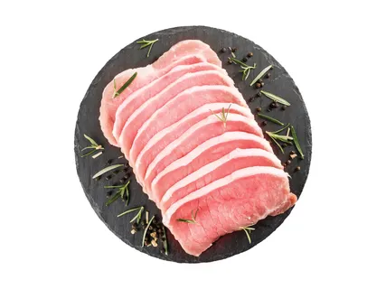 LIDL – akcija / nuolaida: Švieži kiaulienos nugarinės pjausniai XXL 700 g / 1 kg = 6,36 €