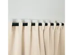 Set de perdele LIVARNO home cu perdele bej deschis pe o tijă neagră.