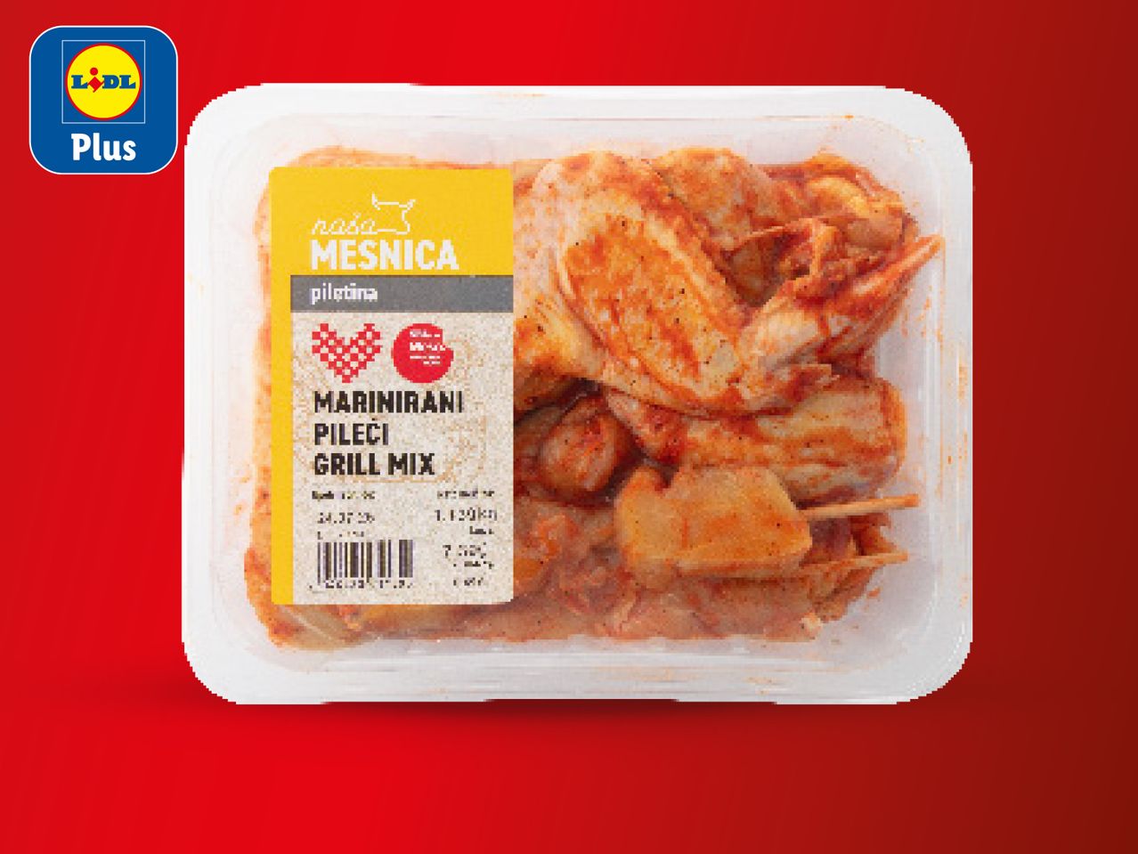 Pakiranje mariniranog pilećeg grill mixa s logotipom Lidl Plus.