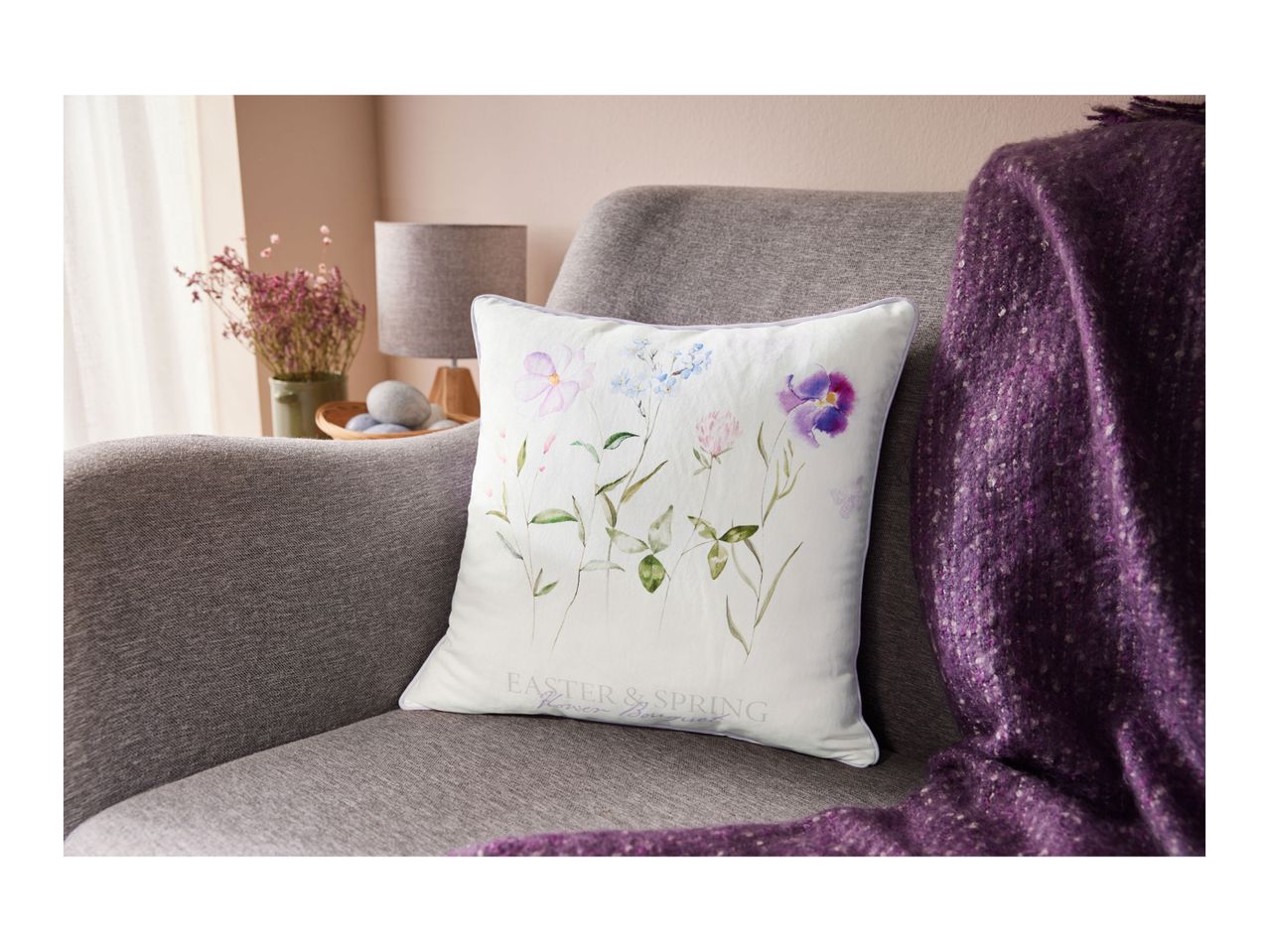 Go to full screen view: Livarno Home Cushion Cover - Lilac - Image 4