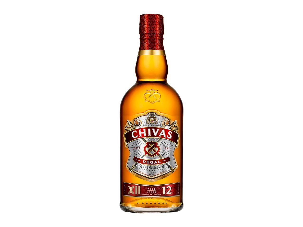 Sticlă de whisky Chivas Regal 12 ani, blended scotch, cu etichetă roșie și aurie.