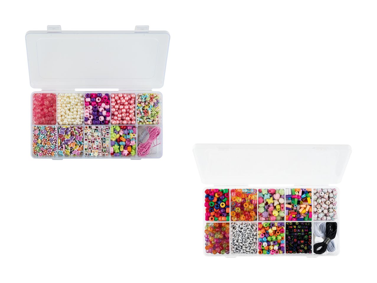 To gennemsigtige perleorganisatorer fyldt med forskellige farverige perler og snore.