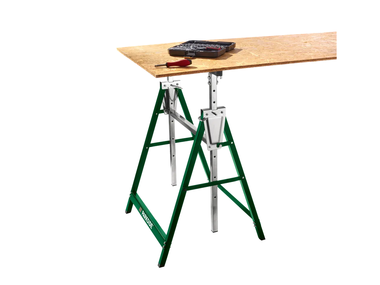 Parkside terasest tööpukk puitplaadi, kruvikeeraja ja tööriistakomplektiga.