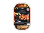 Deluxe meatballs al forno with pasta: ready meal of meat and pasta.