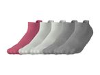 Fem par ankelstrømper i pink, hvid og grå.