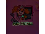 T-shirt infantil rosa com imagem de cão e texto luminoso 'PAW PATROL'.