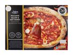 A delicious-looking Dr. Oetker Pollo e Salame pizza with hot honey.