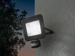 Външен LED прожектор Livarno Home, монтиран на стена, черен.