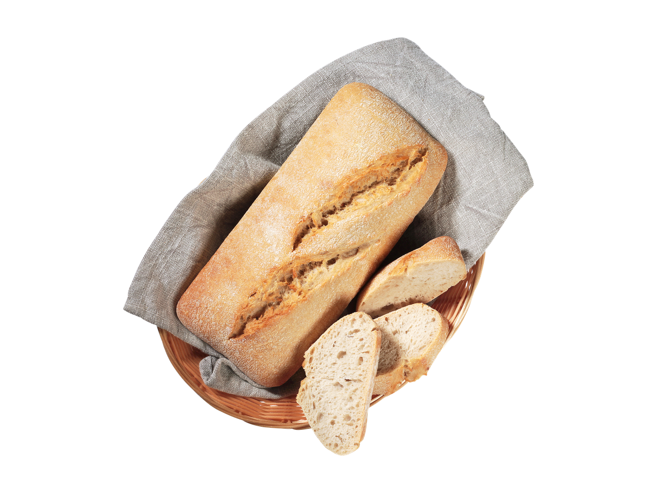 Sveže pečen hlebec kruha in rezine v pleteni košari s sivo krpo.