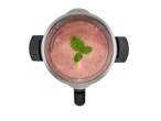 Smoothie roz cu mentă într-un vas de blender Monsieur Cuisine Smart de la SILVERCREST® KITCHEN TOOLS.
