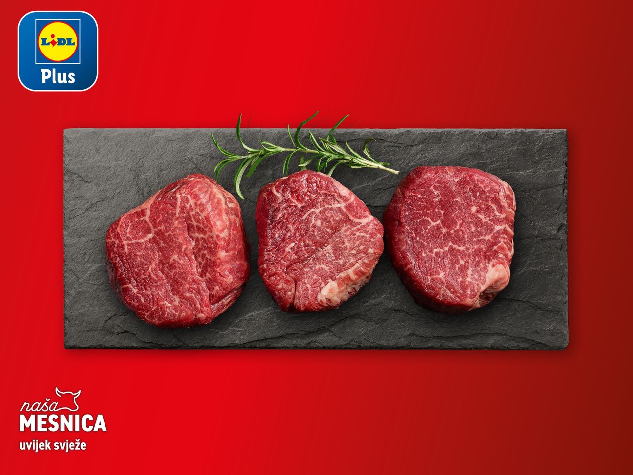 Tri odreska na crnoj podlozi, Lidl Plus, naša mesnica, uvijek svježe.
