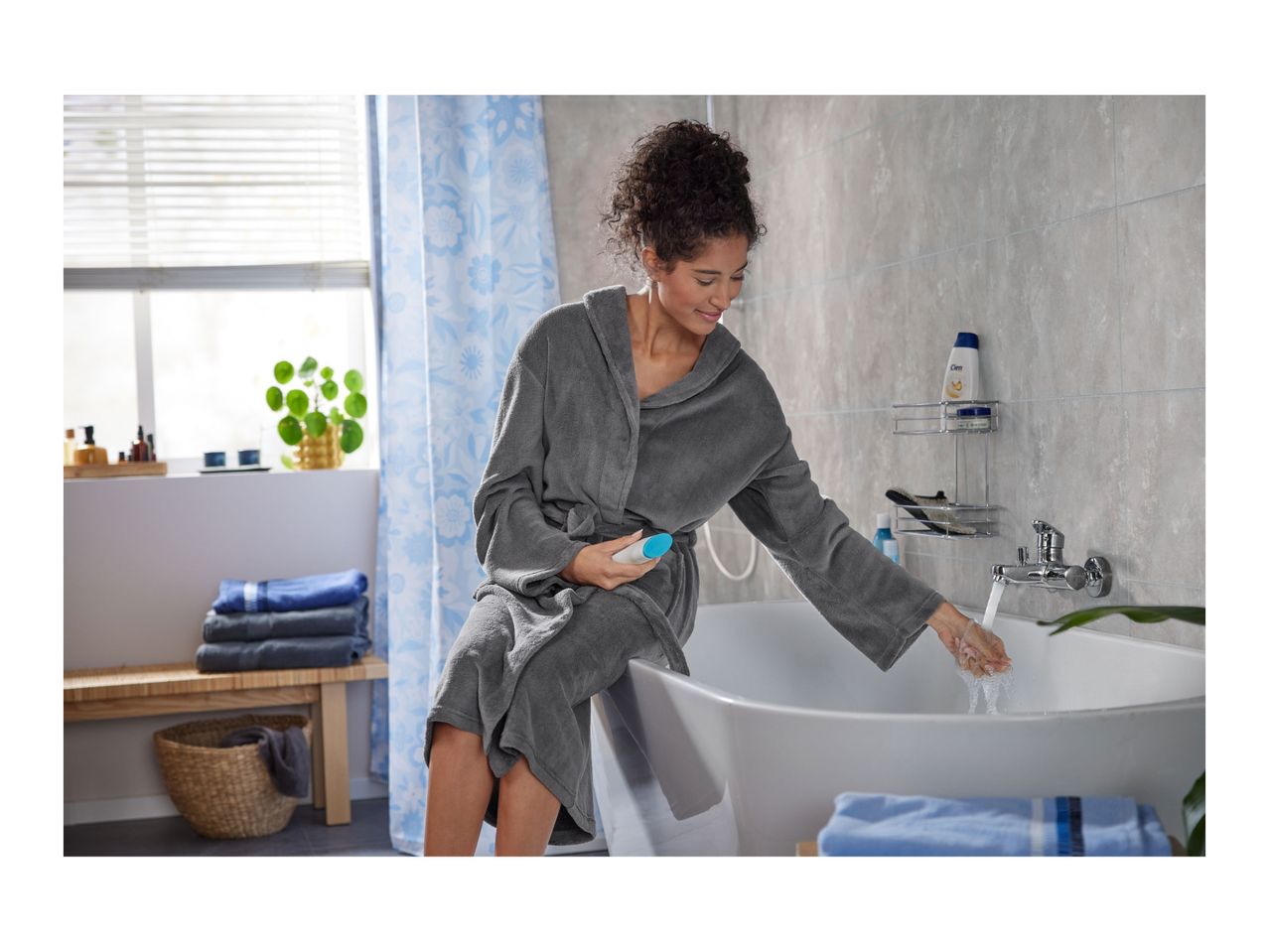 Go to full screen view: Livarno Home Dressing Gown - Grey - Image 3