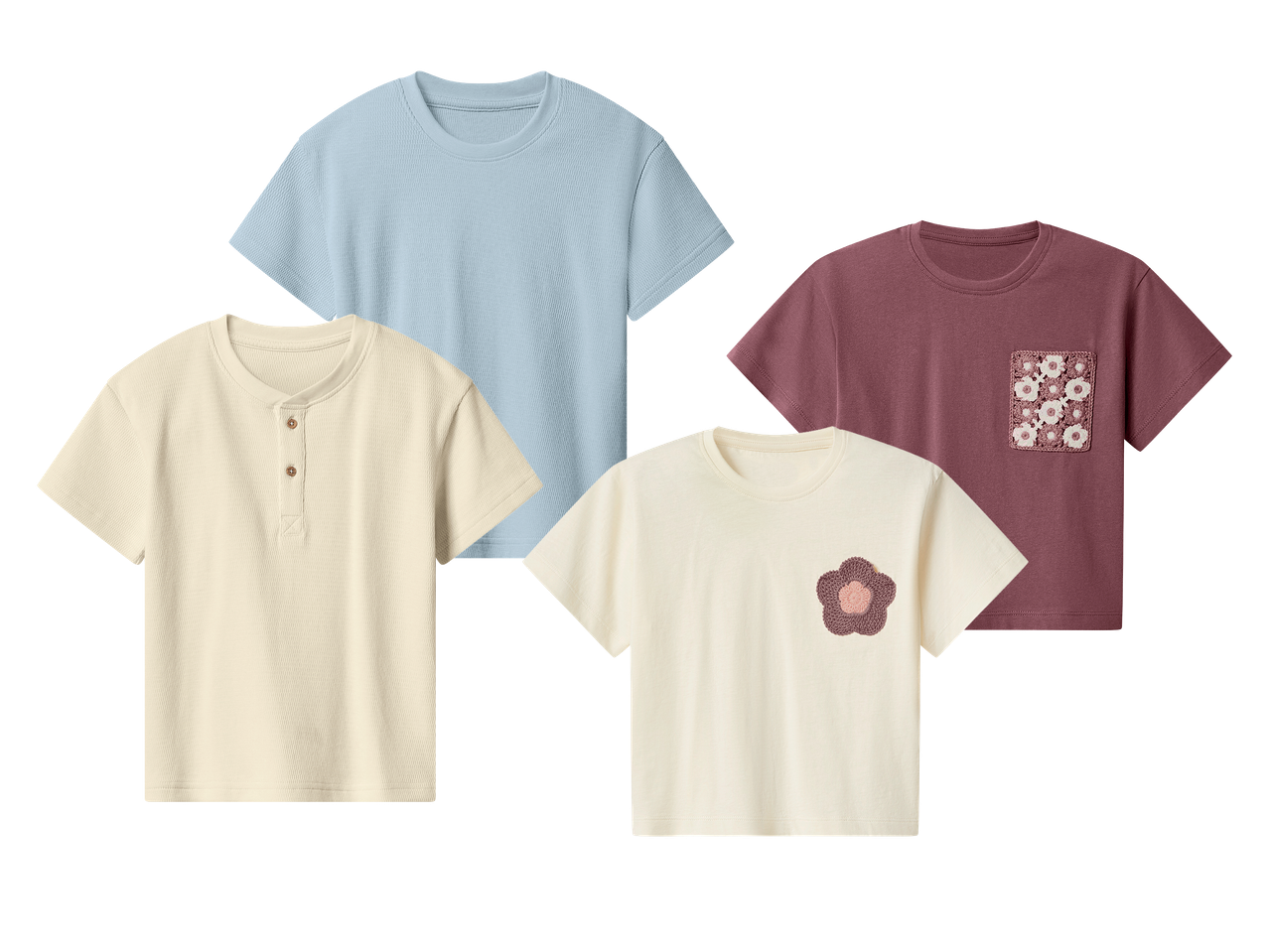 Četiri majice kratkih rukava: dvije bež, jedna svijetloplava i jedna tamnocrvena s džepom s cvjetnim uzorkom.