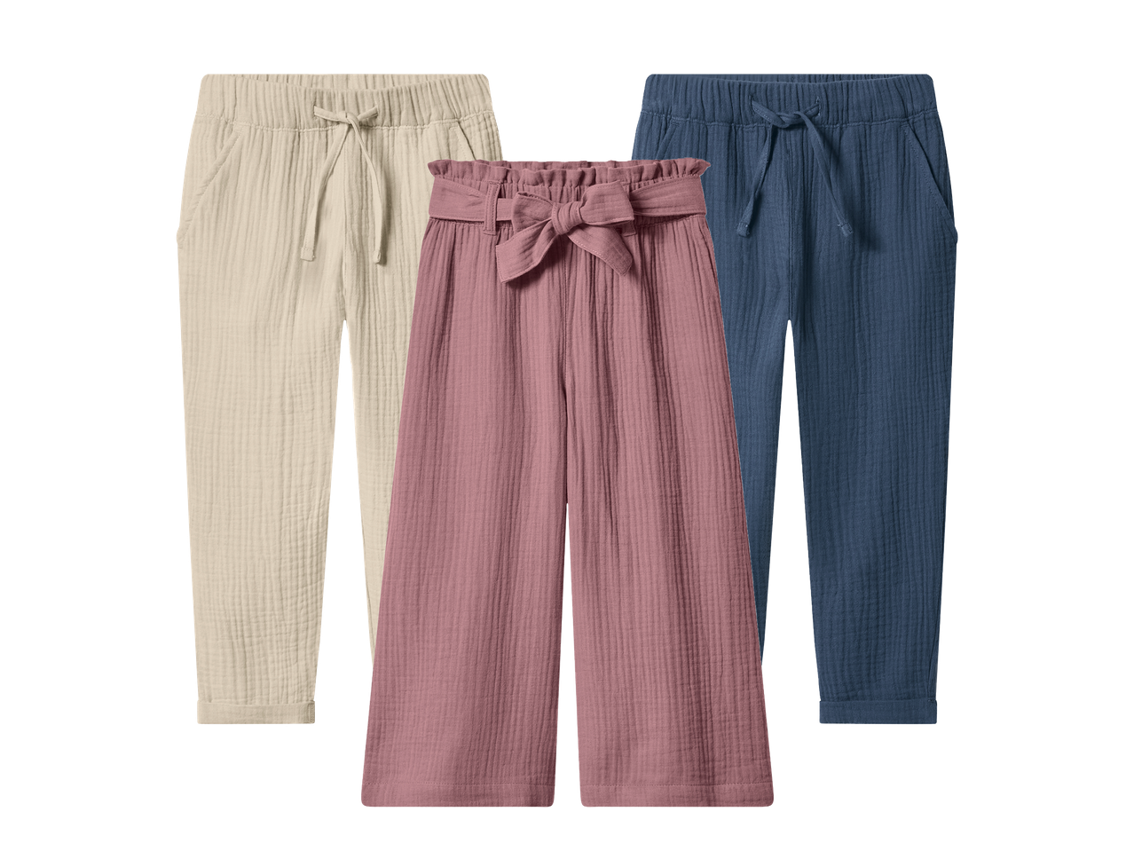 Tri para hlača od muslina u bež, ružičastoj i plavoj boji.