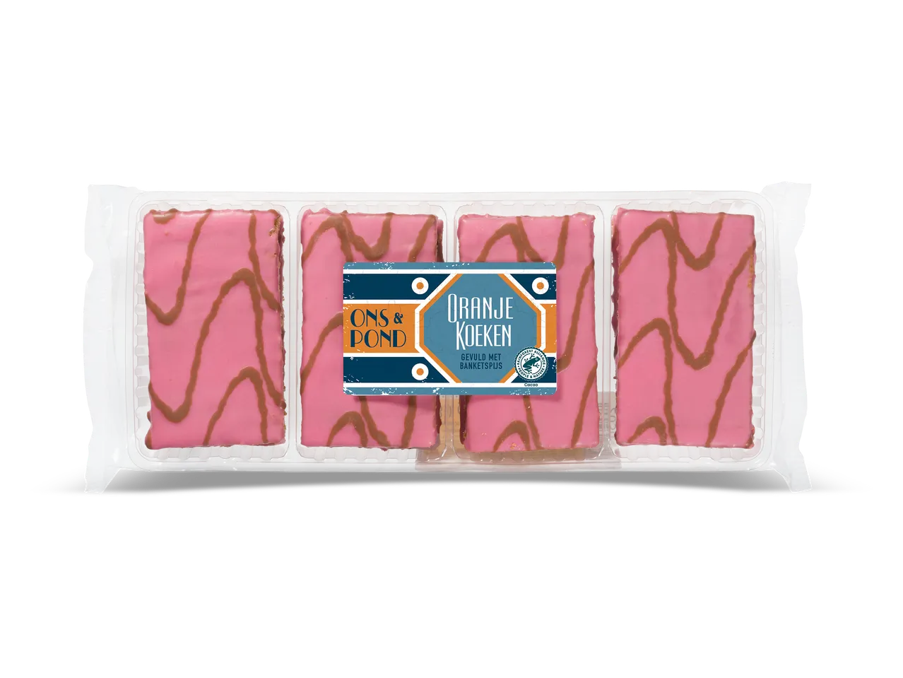 Een verpakking met vier roze koeken met bruine strepen, met een label met de tekst 'Oranje Koeken' en 'Gevuld met banketspijs'.
