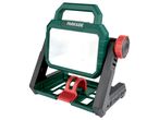 Luz de trabalho LED Parkside com suporte ajustável.