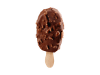 Um sorvete de chocolate com nozes em um palito.