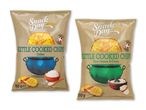 To poser kettle cooked chips, en saltet og en med sour cream & onion.
