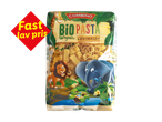 En pose økologisk dyreformet pasta med en rød mærkat, der siger 'Fast lav pris'.