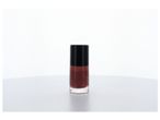 Vernis à ongles, nuance brune.