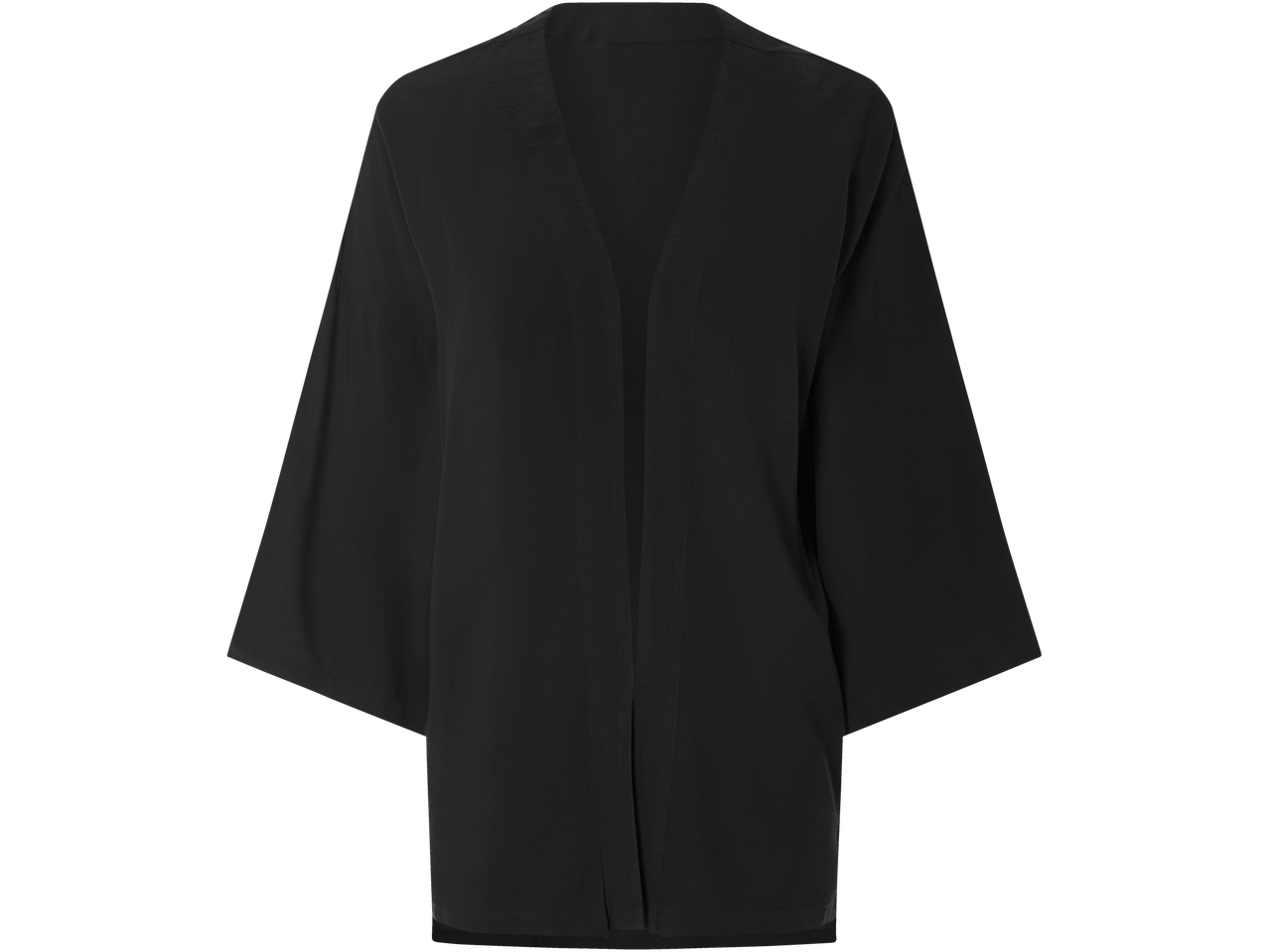 Crni kimono sa širokim rukavima.