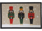 Tapete de entrada LIVARNO home com três quebra-nozes em fundo de neve e estrelas.