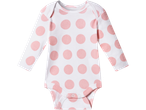 Baltas ilgomis rankovėmis kūdikio smėlinukas su rožiniais taškeliais.