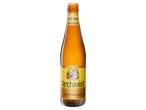 Cerveja Archivist Blond em garrafa, com rótulo que mostra um monge a escrever.