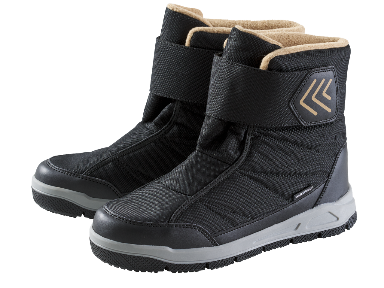 Чифт черни водоустойчиви зимни ботуши с велкро закопчаване и бежова подплата.
