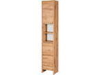 Armário alto com portas e prateleiras, acabamento em madeira clara.