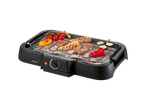 Grill elétrica SilverCrest com carne e vegetais grelhados.
