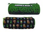 To Minecraft penalhuse, et med pixel-design og et med Minecraft-figurer.