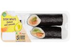 Sushi tekercsek lazaccal és avokádóval, átlátszó csomagolásban.