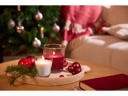 Illatgyertya üvegben