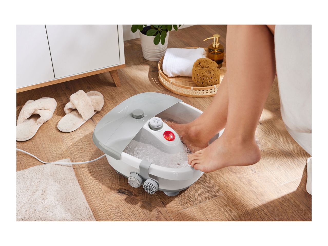 Go to full screen view: Silvercrest Personal Care Foot Spa - Image 9