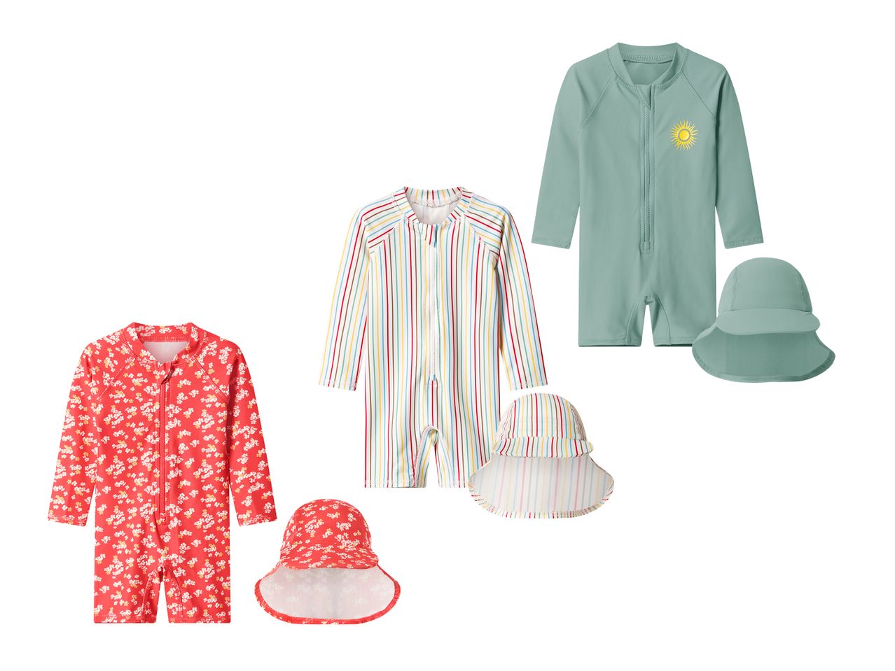 Drei langärmelige Baby-Badeanzüge mit passenden Sonnenhüten: rot geblümt, bunt gestreift und mintgrün mit Sonne.