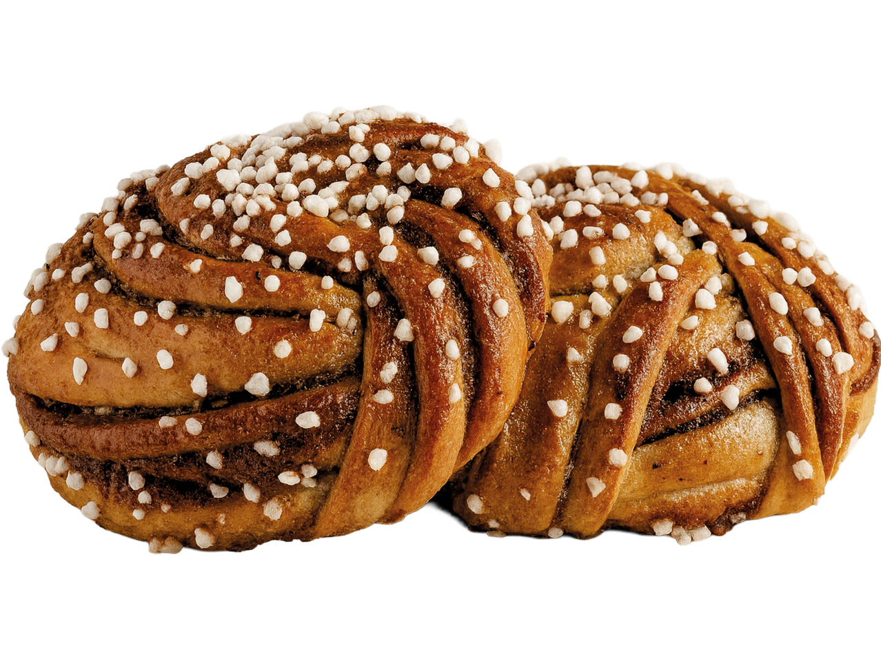 Två kanelbullar med pärlsocker på en svart bakgrund.