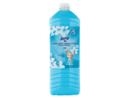 Uma garrafa de amaciador de roupa concentrado Doussy com fragrância suave, com um coelho de desenho animado e flores.