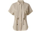 Camisa bege de linho com botões e cordão.