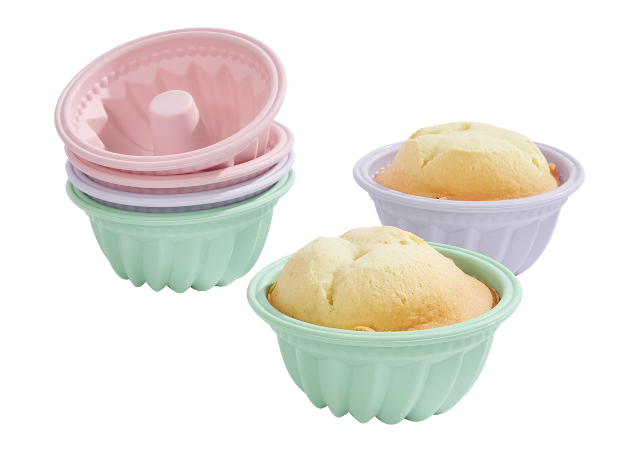 Bolos assados em forminhas de silicone pastel.