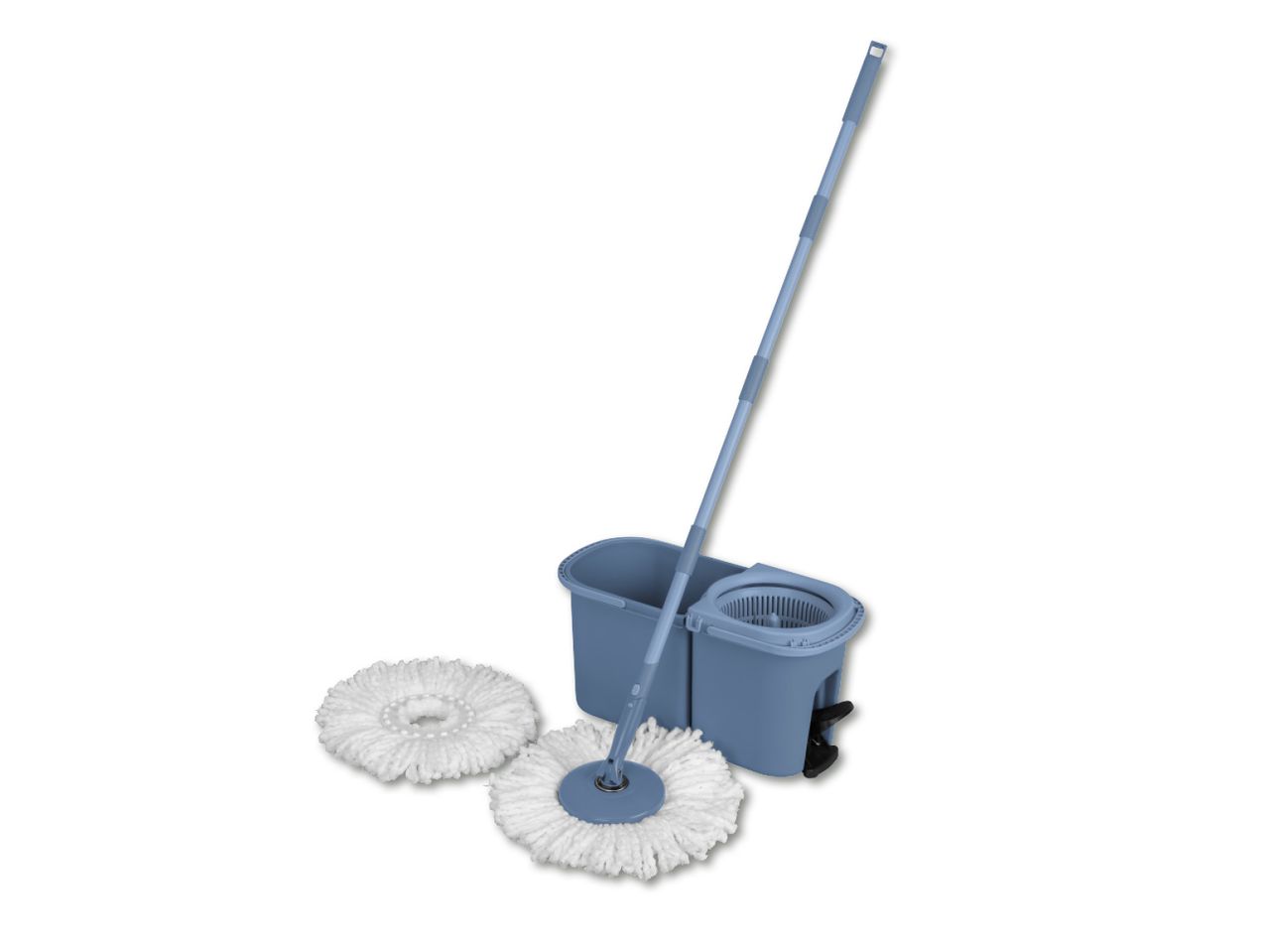 Spin mop ja ämber puhastusvahenditega.