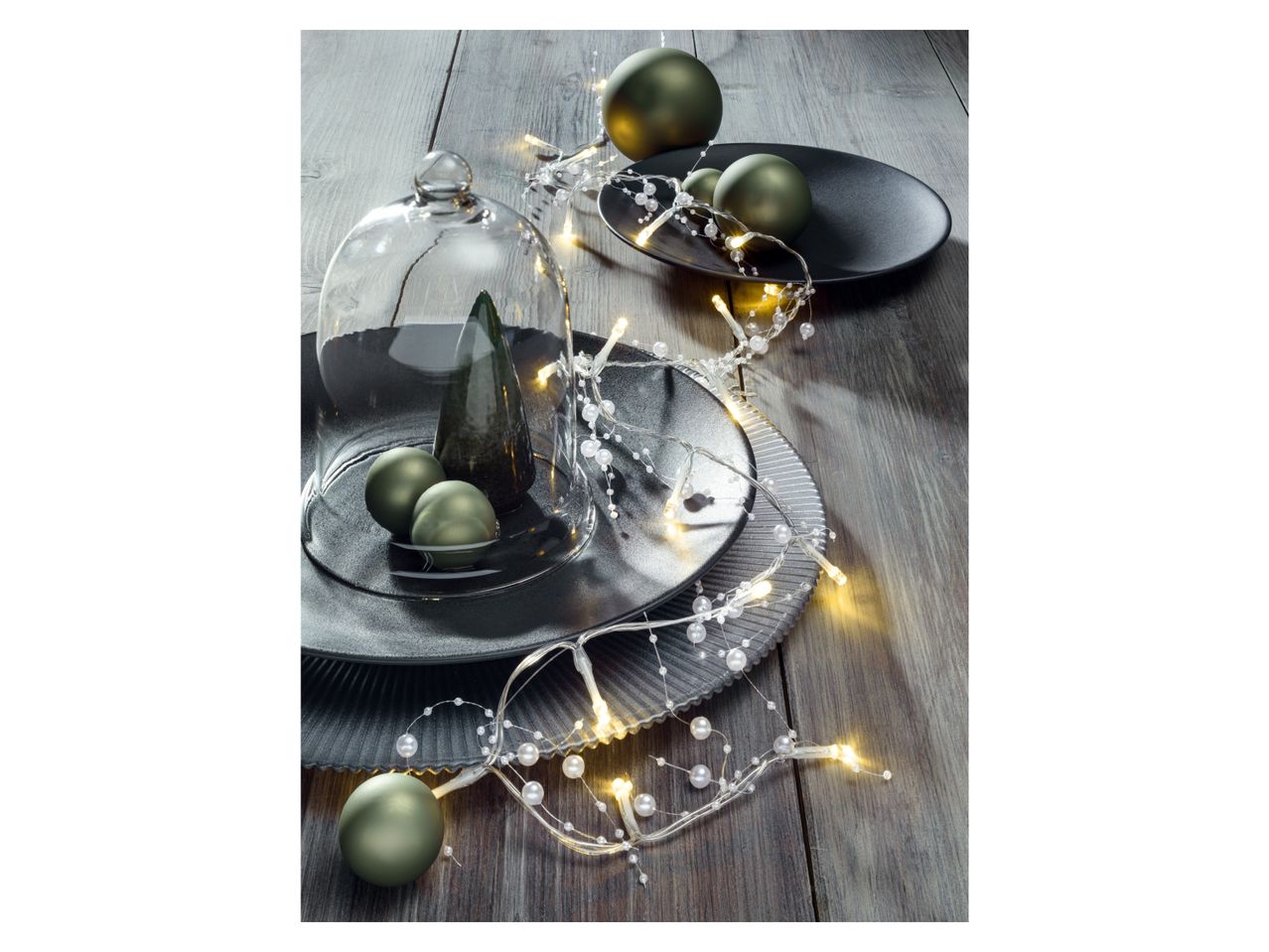 Go to full screen view: Decorative String Lights, 20 LEDs - Image 2