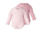 Zwei rosa Babybodys mit langen Ärmeln, einer mit Schleifenmuster und Wickelverschluss.