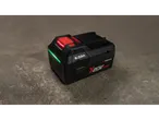 Bateria recarregável Parkside® 8.0Ah X 20V Team com indicador verde aceso.