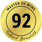 Arany pecsét „MASTER OF WINE”, „92” és „Richard Bampfield” felirattal.