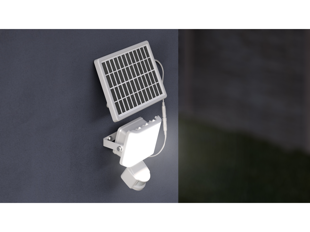 Solarna lampa s detektorom pokreta montirana na zid.