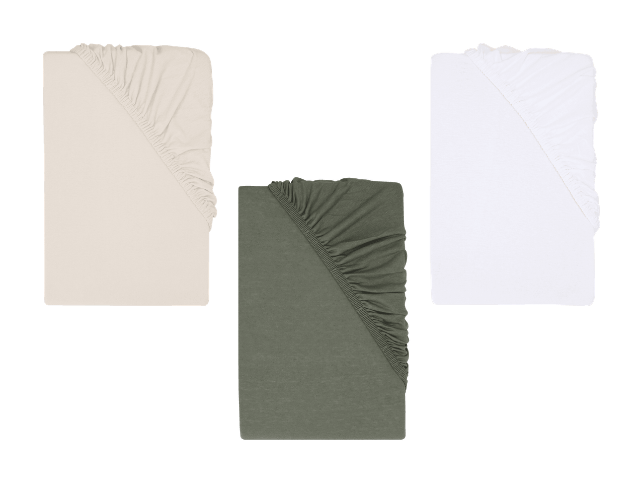 Drei Spannbettlaken in verschiedenen Farben: Beige, Olivgrün und Weiß.