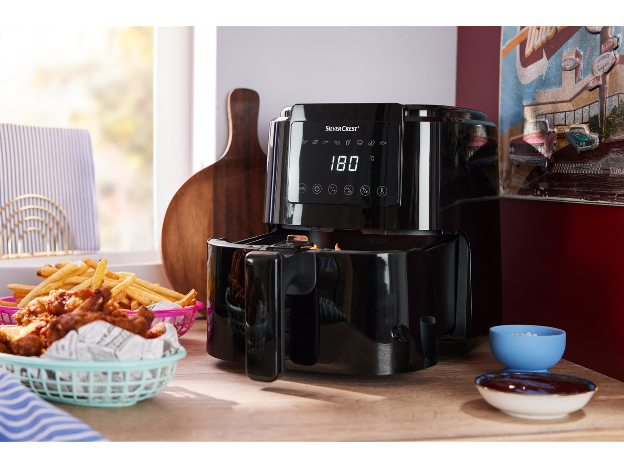 SilverCrest air fryer, french fries, and chicken wings.